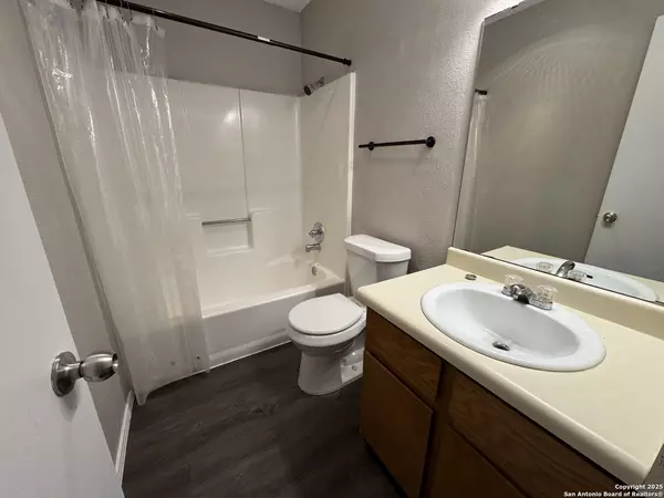 San Antonio, TX 78250,5241 Meadow Rise