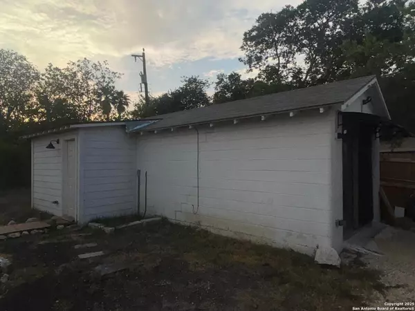 San Antonio, TX 78223,123 Kathy UNIT B
