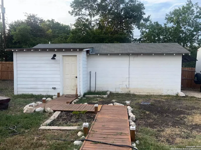 123 Kathy UNIT B, San Antonio, TX 78223