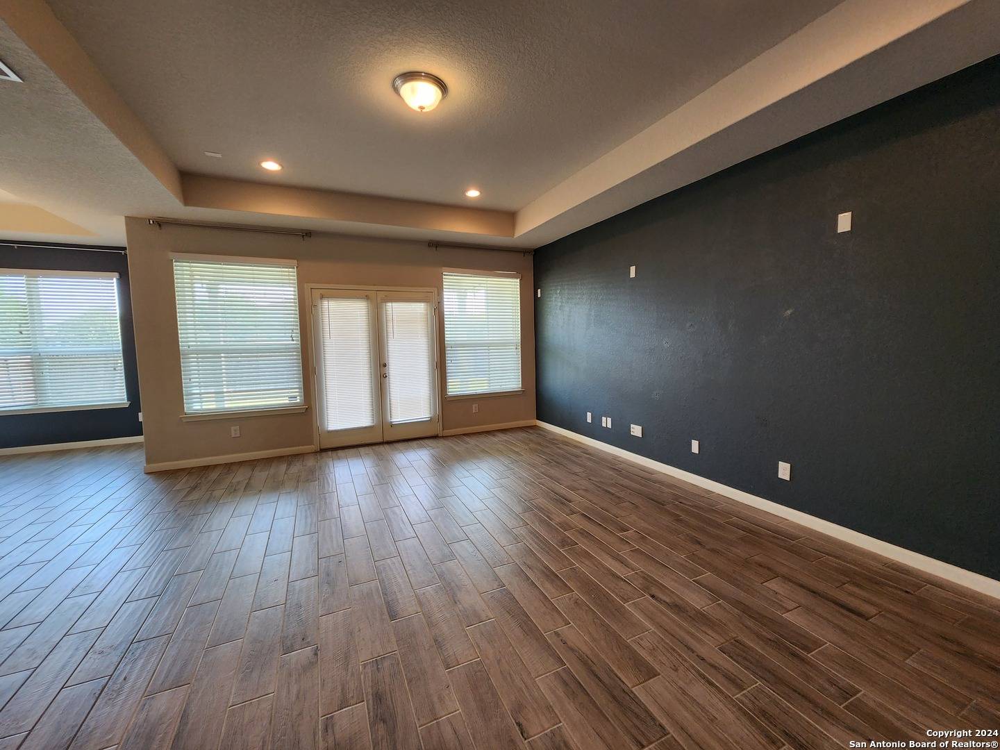 New Braunfels, TX 78130,338 oak creek