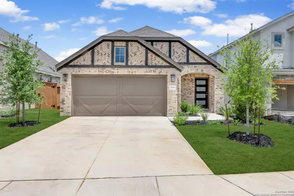 2054 Flametree, New Braunfels, TX 78132