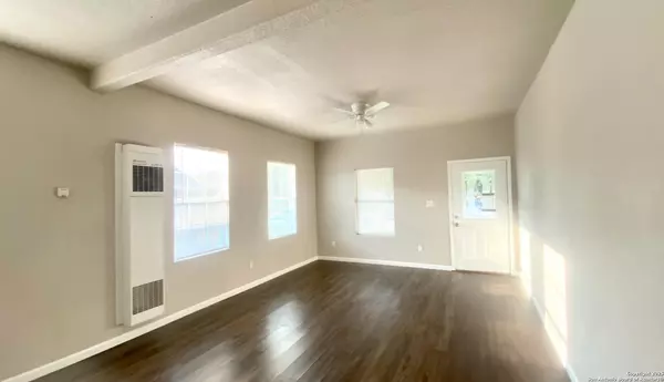 San Antonio, TX 78201,330 Princeton