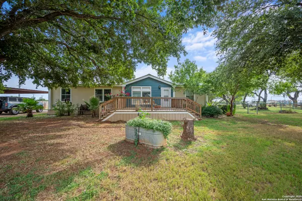 638 Lagunillas, Charlotte, TX 78011