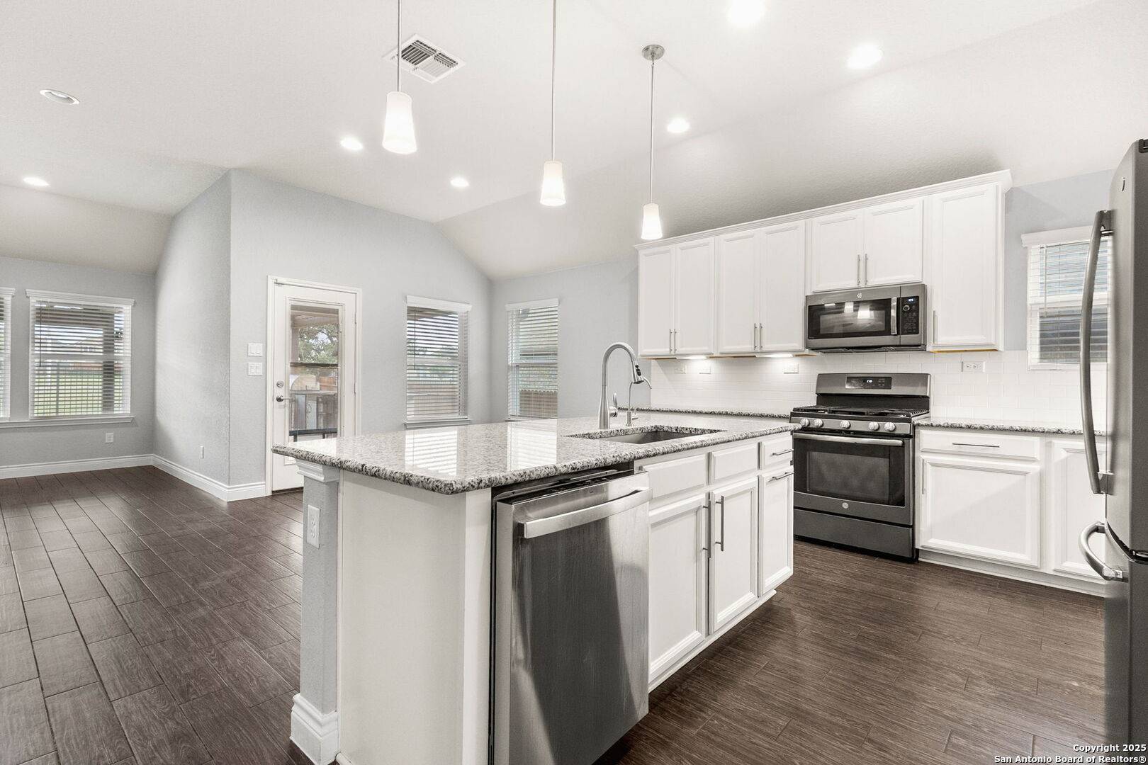 New Braunfels, TX 78132,2194 Indigobush