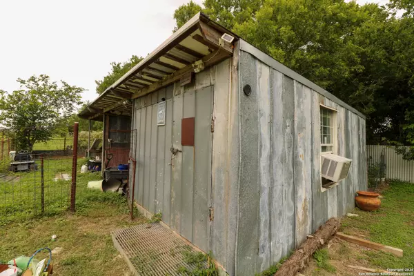 Center Point, TX 78010,121 Tremper Trl E