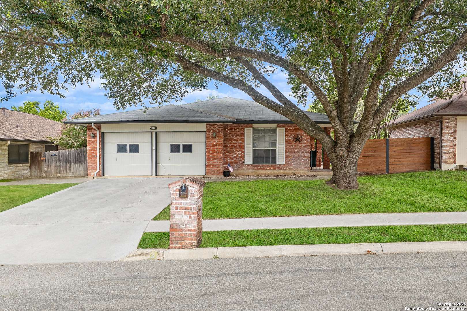 133 Bolerio, Universal City, TX 78148