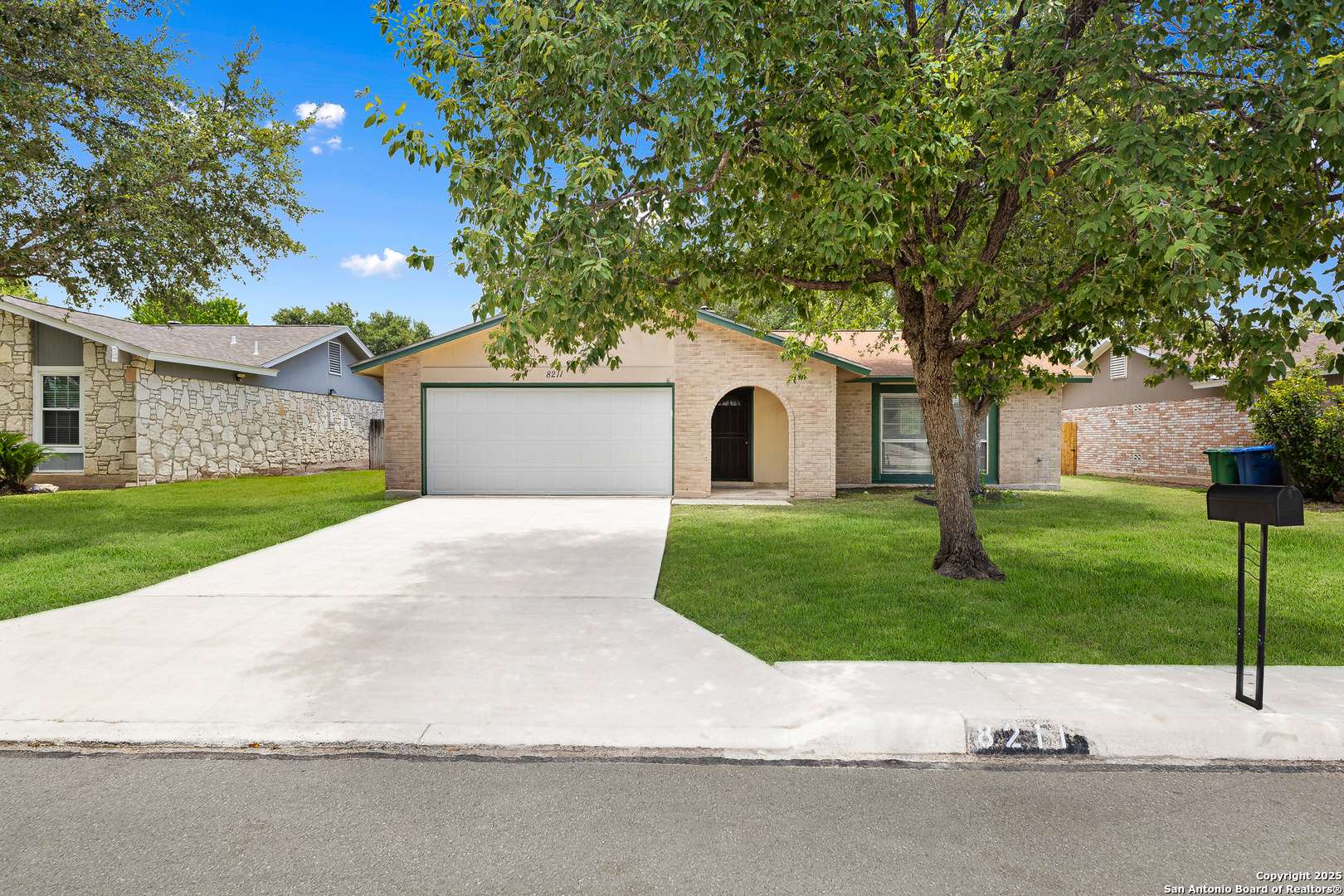 8211 Lewiston, San Antonio, TX 78254