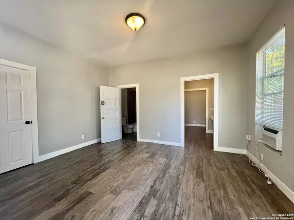 San Antonio, TX 78201,116 Cornell