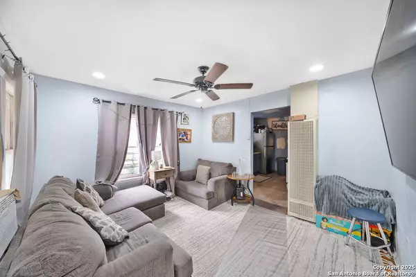 San Antonio, TX 78202,427 Muegge