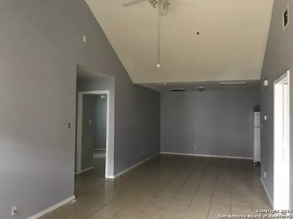 San Antonio, TX 78239,7625 Windsor Oaks