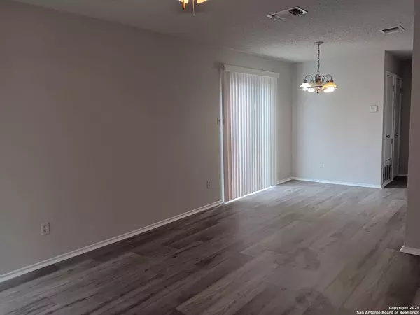 San Antonio, TX 78250,8878 Meadow Range