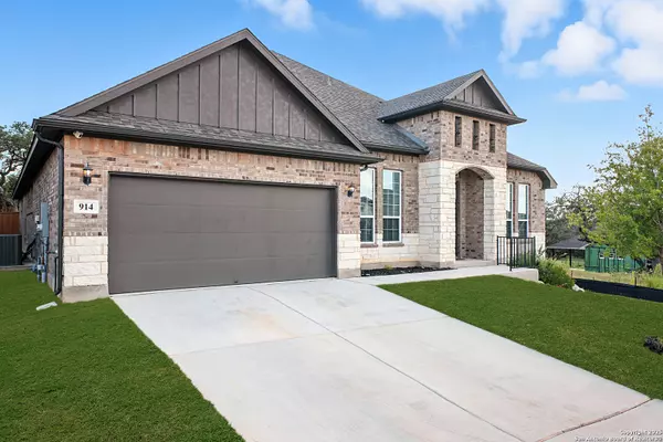 San Antonio, TX 78260,914 Gyngell Ln
