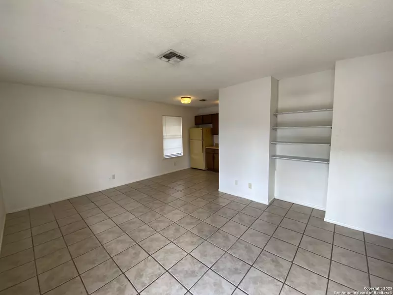 1105 Main UNIT A, Pleasanton, TX 78064