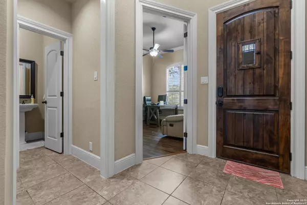 San Antonio, TX 78255,8718 Silver Rock
