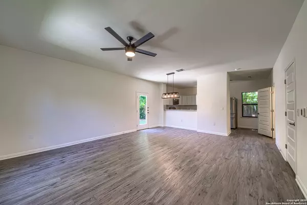 San Antonio, TX 78202,519 Arthur St UNIT # 201