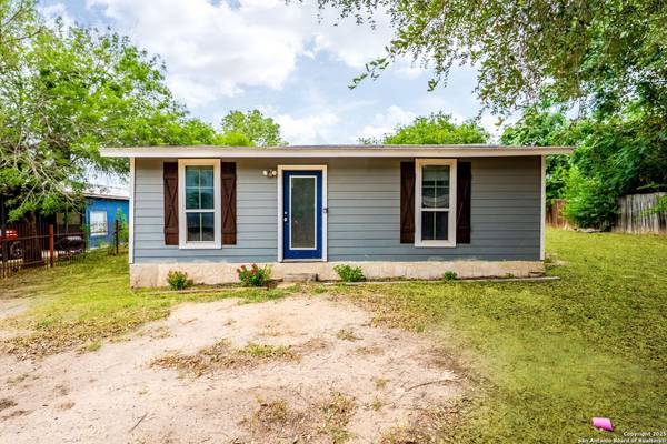 2438 Royal Oaks,  Poteet,  TX 78065