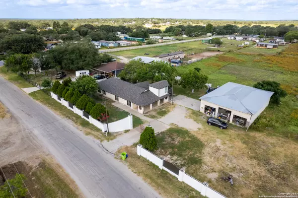 Somerset, TX 78069,317 Royal Oaks