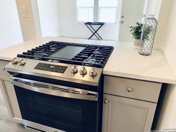 San Antonio, TX 78208,2254 interstate 35