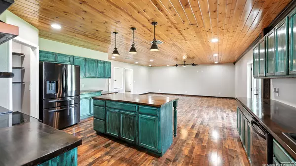 Seguin, TX 78155,1291 Link