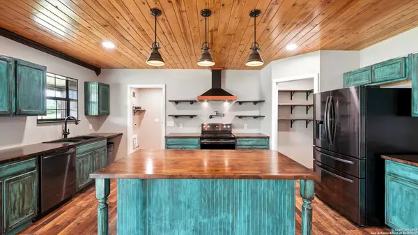 Seguin, TX 78155,1291 Link