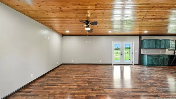 Seguin, TX 78155,1291 Link