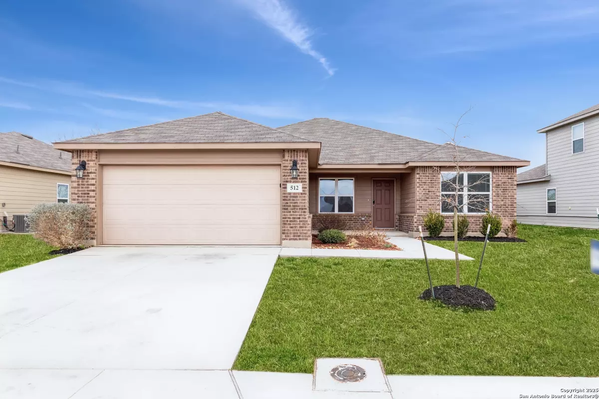 New Braunfels, TX 78130,512 Long Leaf