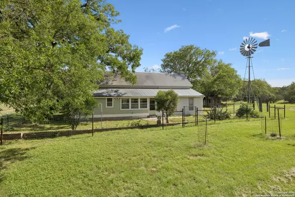 Center Point, TX 78010,1078 FM 480