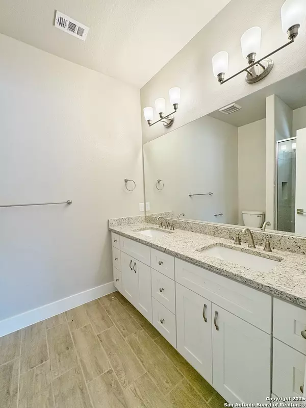 Bandera, TX 78003,7206 Highway 16 UNIT 1