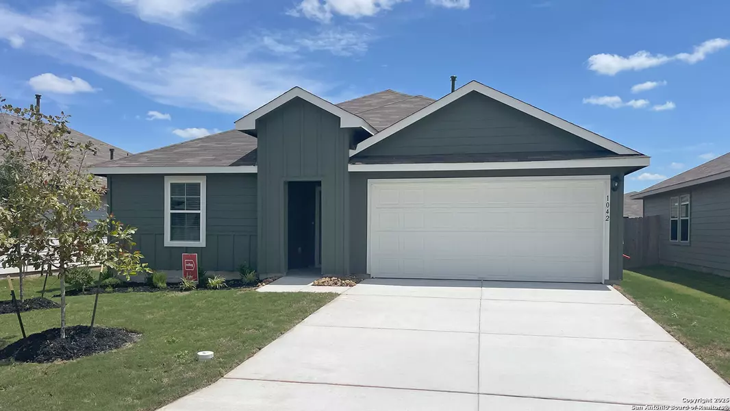 1042 ARGONNE FOREST, Seguin, TX 78155