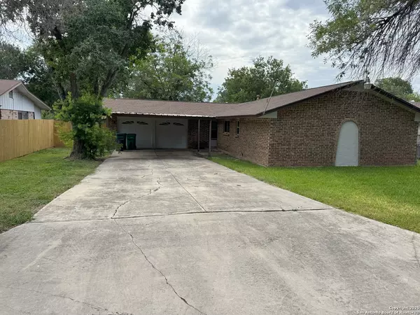 102 DALEWOOD, Converse, TX 78109
