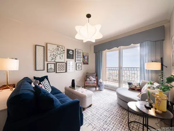 1 Towers Park UNIT 1808, San Antonio, TX 78209