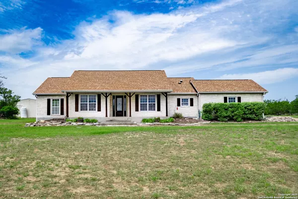 233 N Fork, Bandera, TX 78003