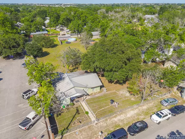 New Braunfels, TX 78130,640 N Houston