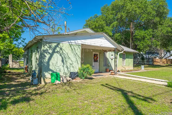 New Braunfels, TX 78130,640 Houston