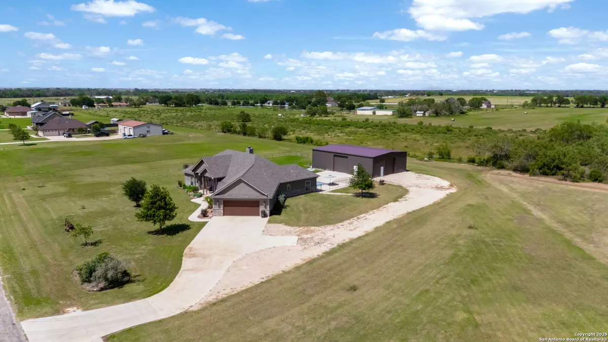 Lytle, TX 78052,251 County Road 684