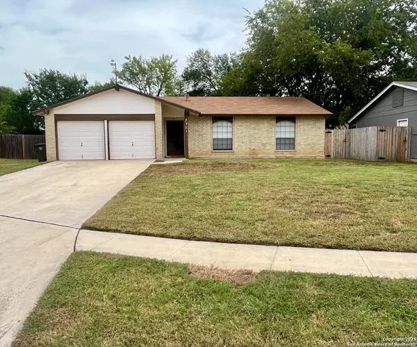 7751 Pipers Hl, San Antonio, TX 78251