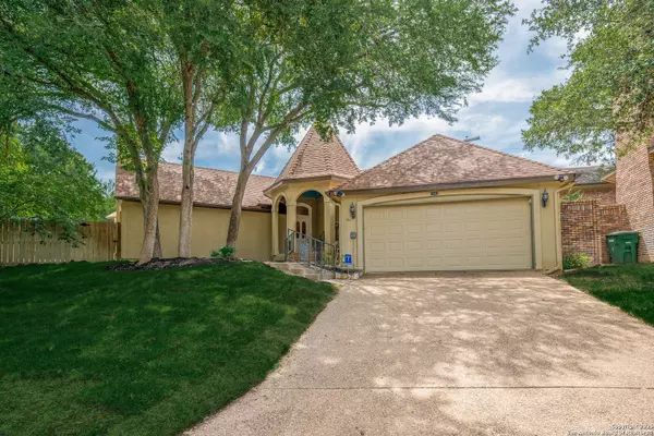 2802 Squaw Creek Dr, San Antonio, TX 78230