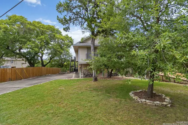 Canyon Lake, TX 78133,1115 Riviera