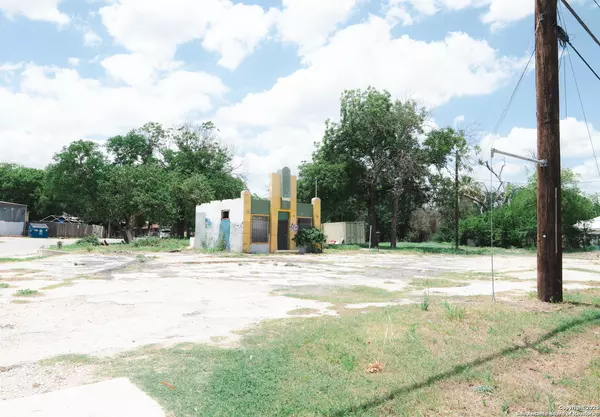 San Antonio, TX 78214,3035 Roosevelt