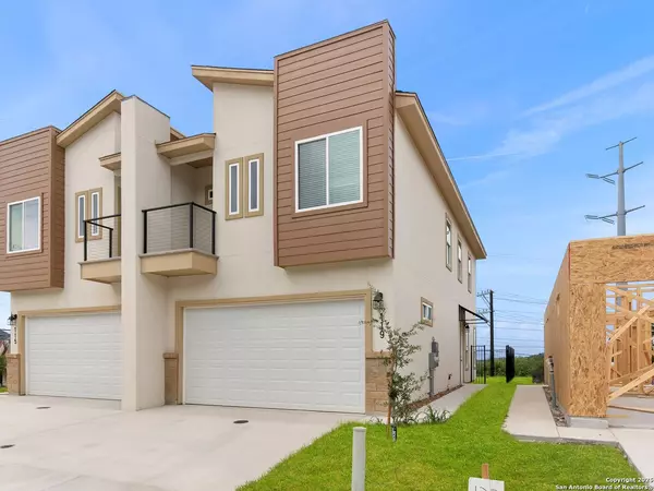 San Antonio, TX 78256,119 AVENUE VENTANA