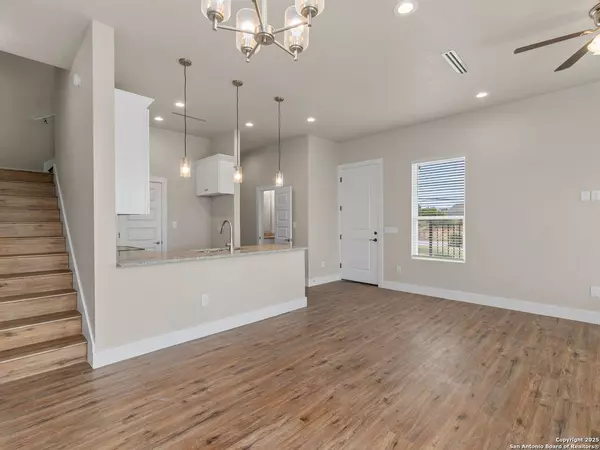 San Antonio, TX 78256,115 Avenue Ventana