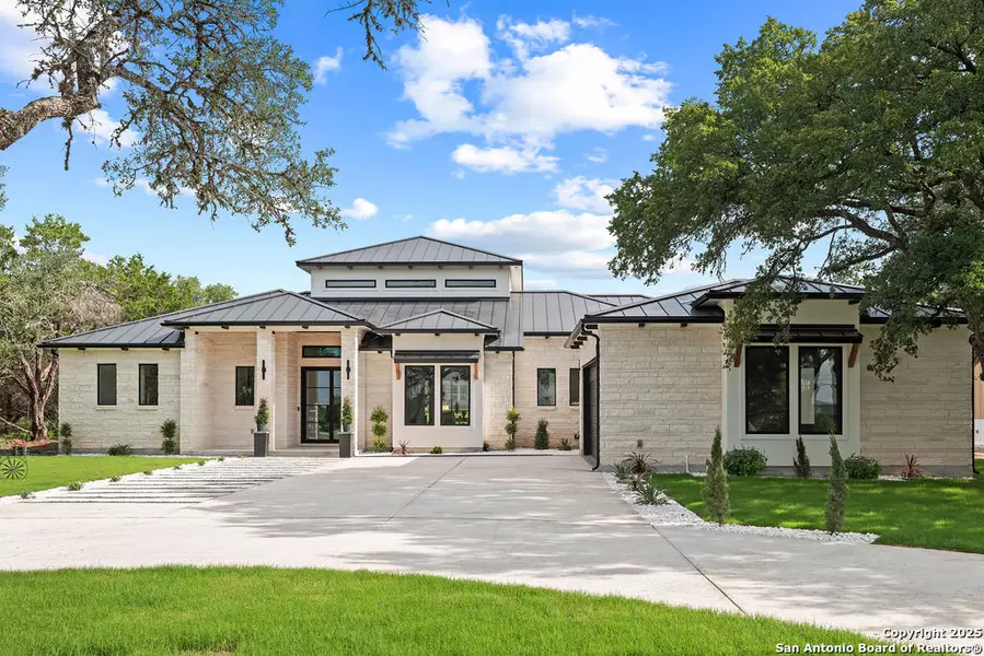 226 Bobby Clark, Canyon Lake, TX 78133