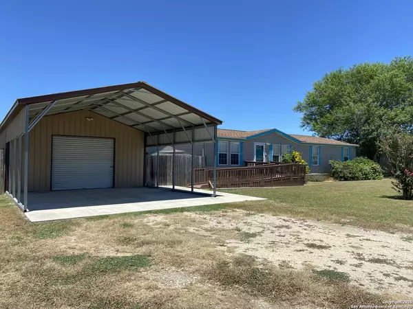 Marion, TX 78124,145 Davie