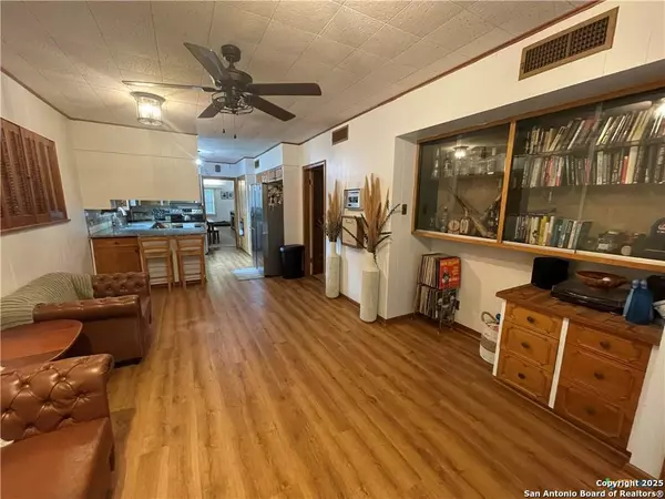 Seguin, TX 78155,813 Bismark