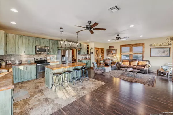 Center Point, TX 78010,232 Stoneleigh Rd.