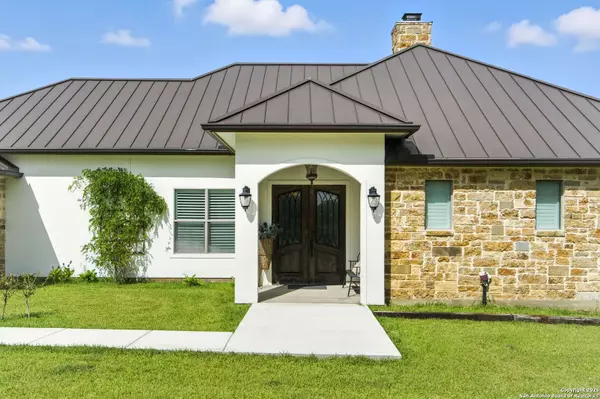Fredericksburg, TX 78264,5698 Ranch Road 1376