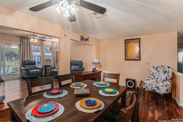 San Antonio, TX 78227,407 Berry Hill