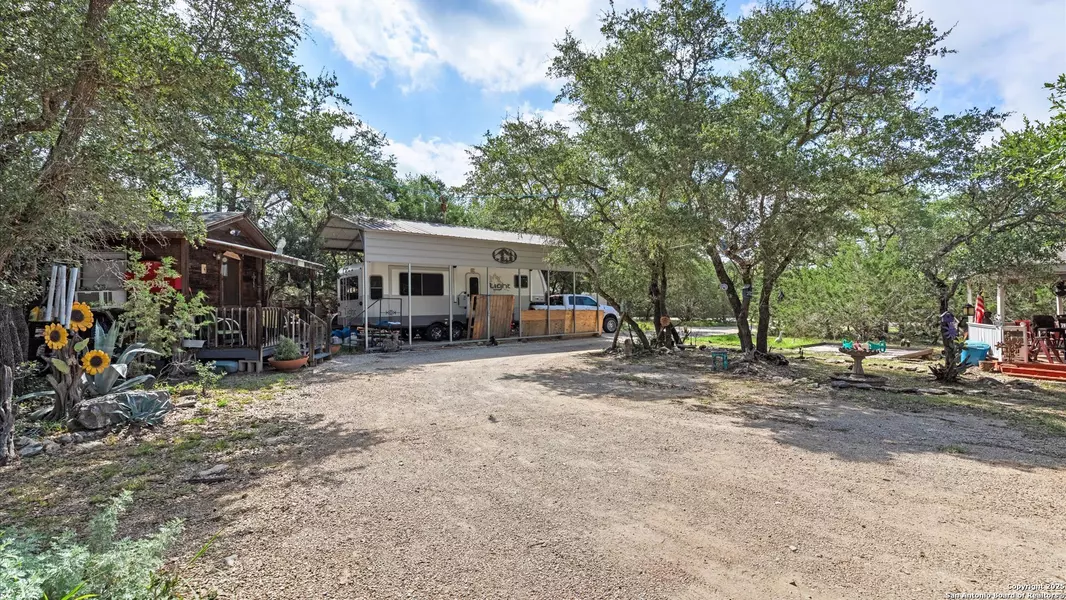857 Derrick, Spring Branch, TX 78070