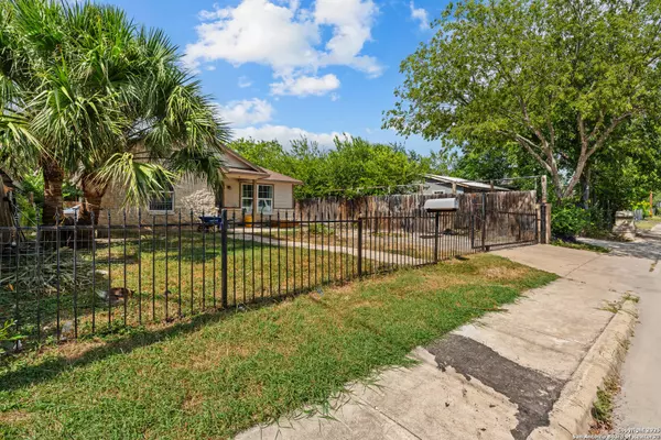 San Antonio, TX 78228,2523 Menchaca