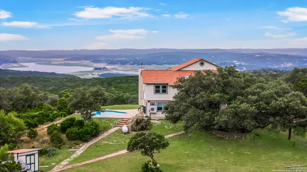 1494 County Road 270, Mico, TX 78056